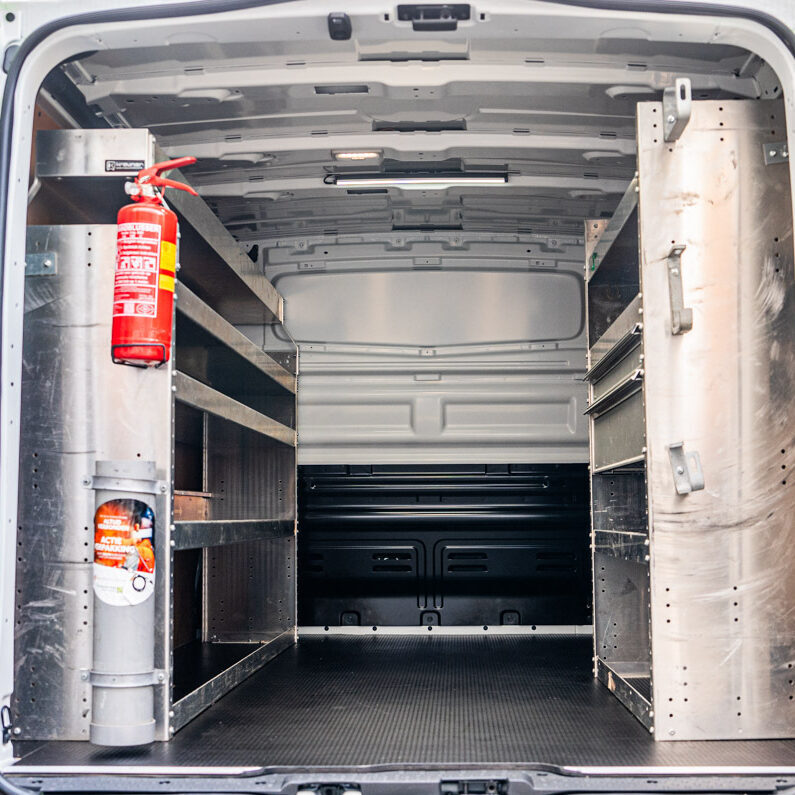 Inrichting van een bedrijfsbus door Kreunen BWI